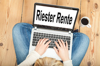Laptop auf Schoß
